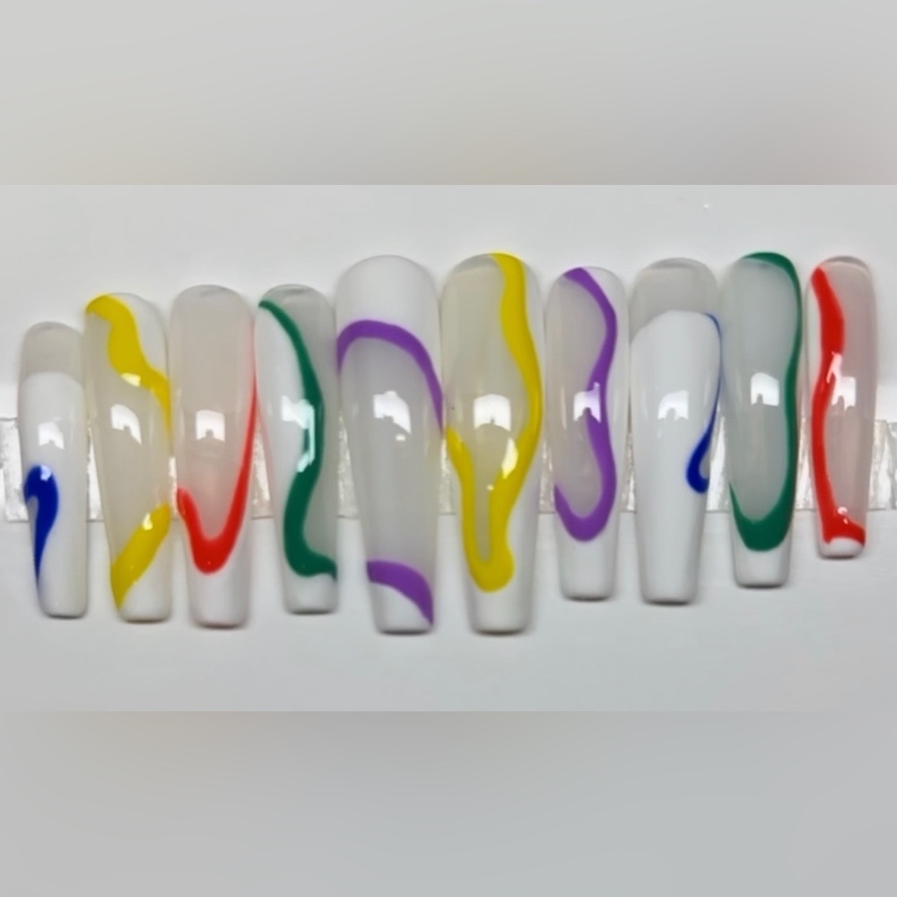 Press on nails
